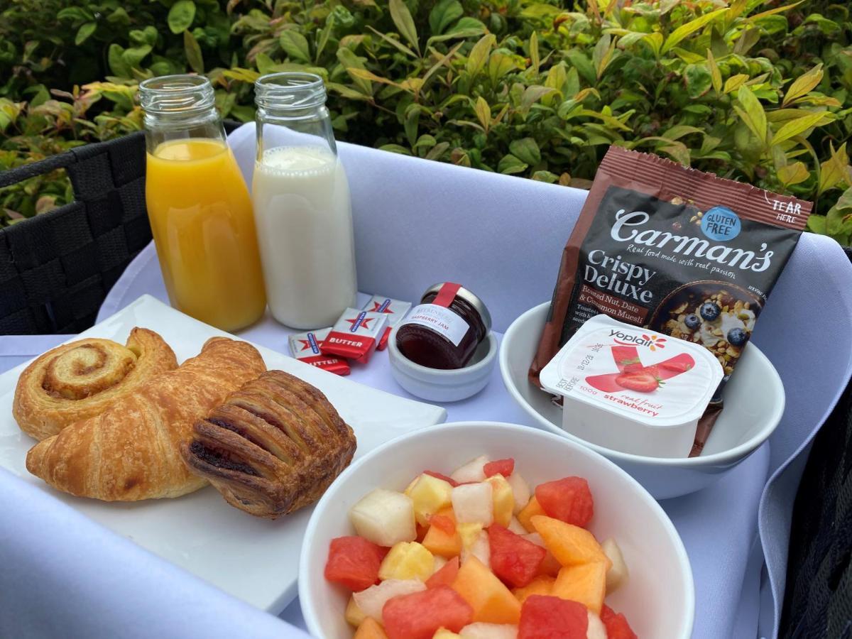 Brighton Savoy Hotel Bagian luar foto
