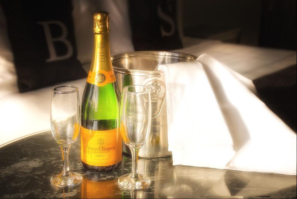Brighton Savoy Hotel Bagian luar foto