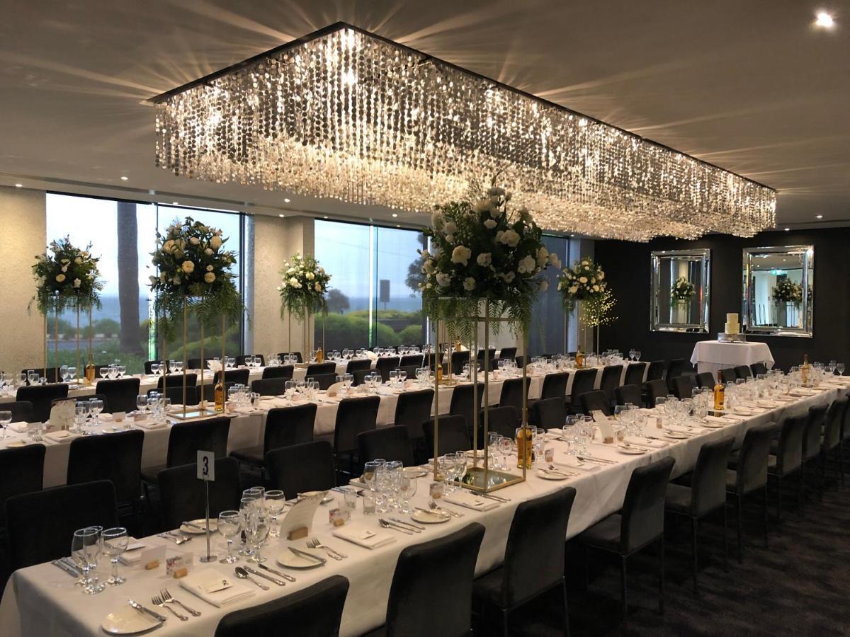 Brighton Savoy Hotel Bagian luar foto