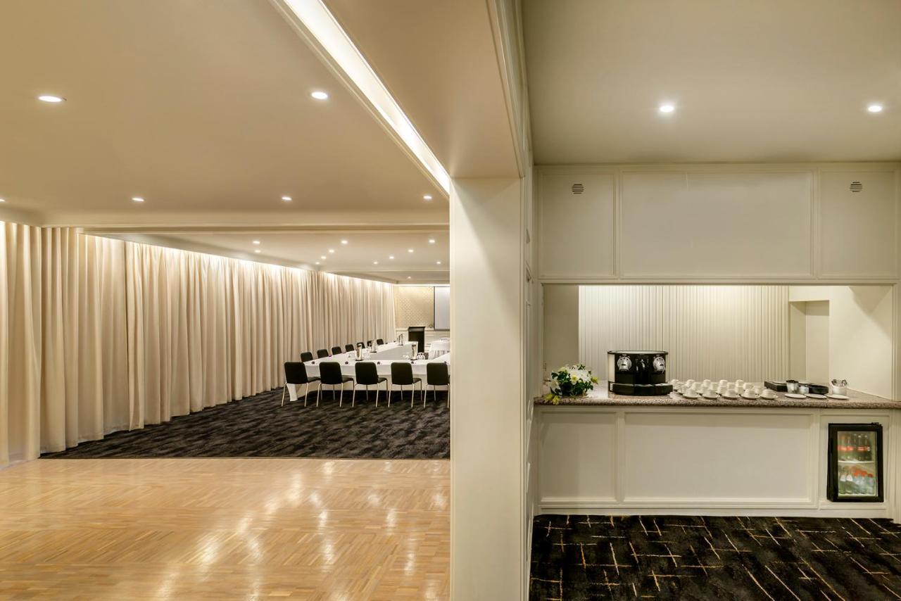 Brighton Savoy Hotel Bagian luar foto